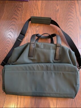 Away Dark Green Everywhere Bag